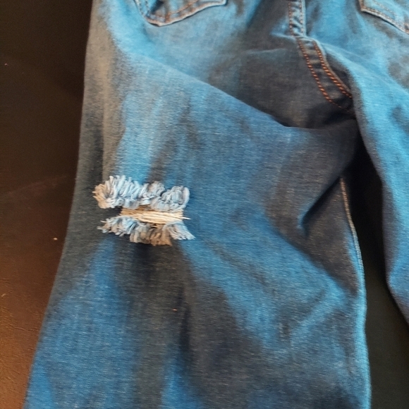 Junior Denim Ripped, Blue Republic Jeans Size 5 Juniors - Picture 14 of 16